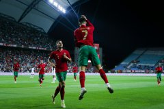 热身-C罗进球 37岁铁闸破门 葡萄牙3-0完胜卡塔尔